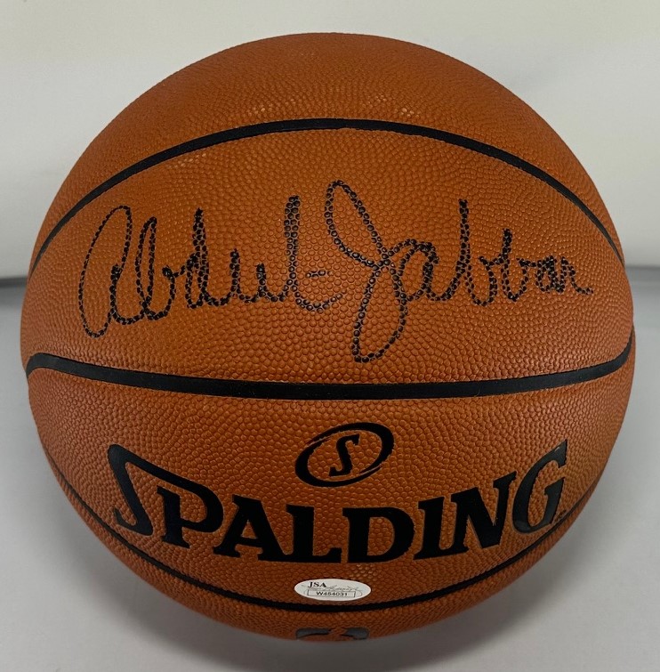 KAREEM ABDUL-JABBAR SIGNED AUTHENTIC SPALDING BASKETBALL - LAKERS - BUCKS - JSA