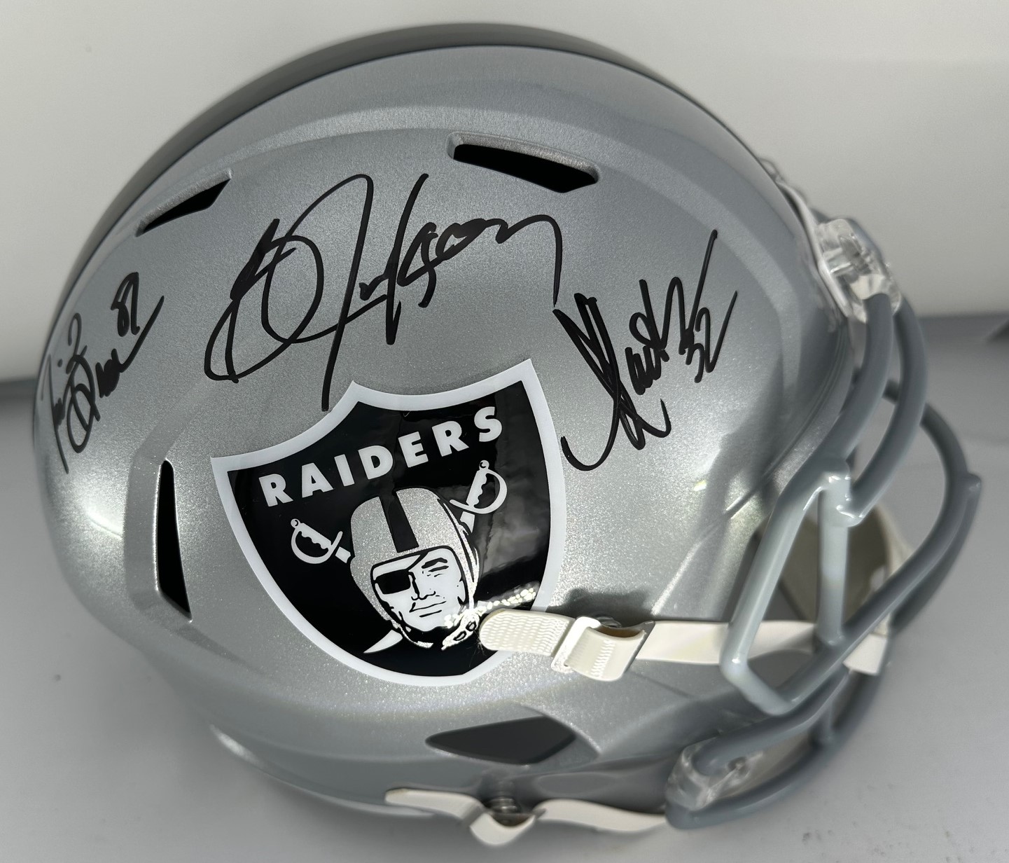 BO JACKSON, MARCUS ALLEN & TIM BROWN TRIPLE SIGNED FULL SIZE REPLICA RAIDERS SPEED HELMET- BAS BO JACKSON, MARCUS ALLEN & TIM BROWN TRIPLE SIGNED FULL SIZE REPLICA RAIDERS SPEED HELMET- BAS