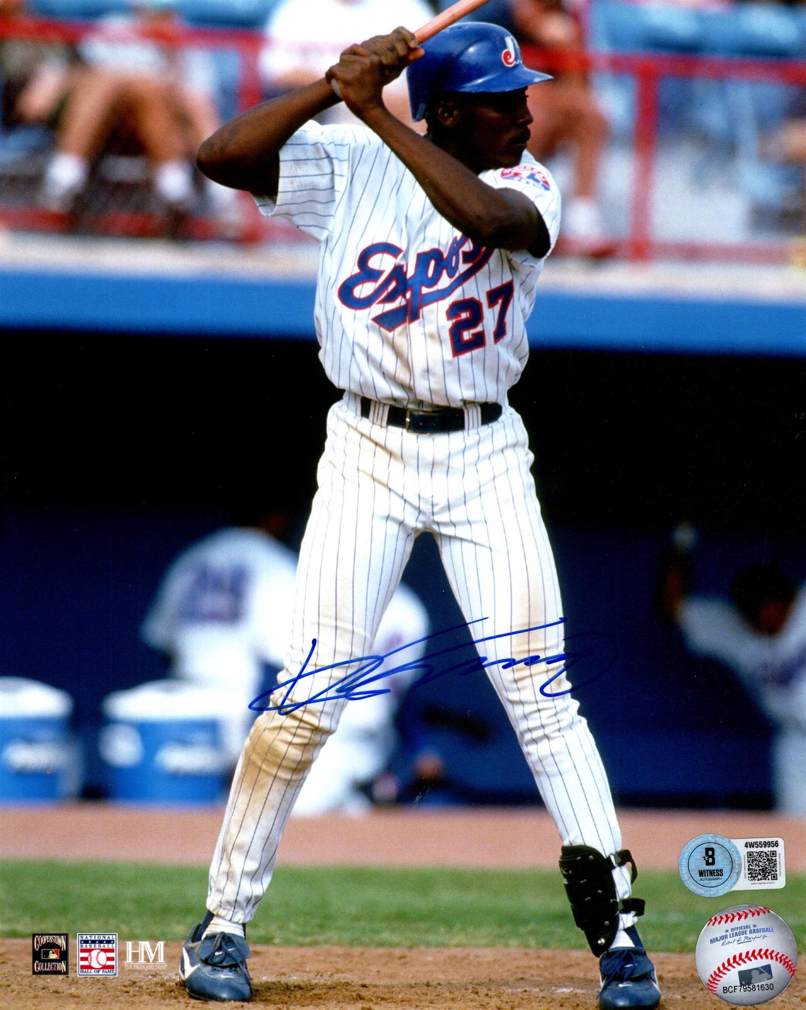VLADIMIR GUERRERO SIGNED EXPOS 8X10 PHOTO #2 - BECKETT
