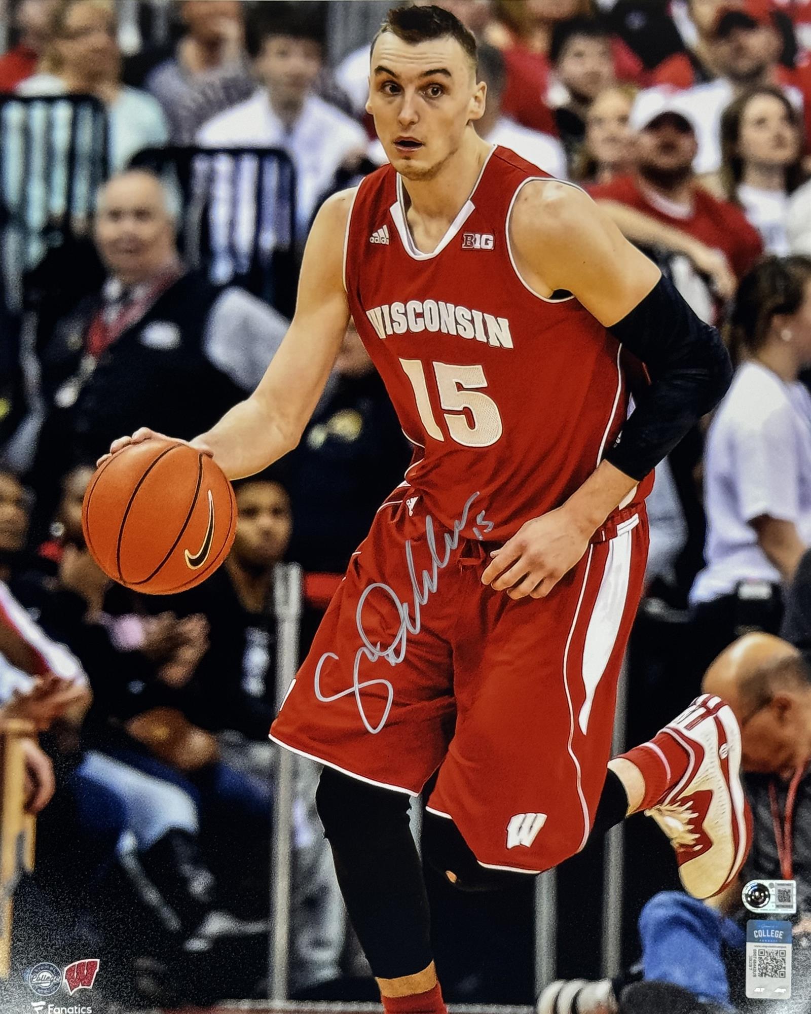 SAM DEKKER SIGNED 16X20 PHOTO #3 - WISCONSIN BADGERS - BAS