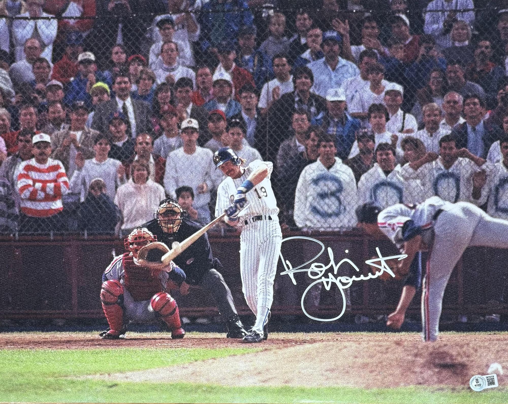 ROBIN YOUNT SIGNED 16X20 BREWERS PHOTO #1 - BAS
