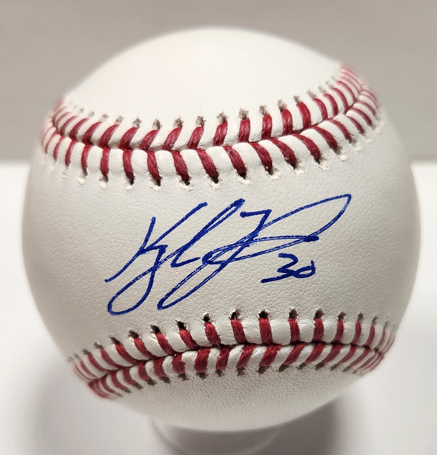 KYLE TUCKER SIGNED OFFICIAL MLB BASEBALL - CUBS - BAS