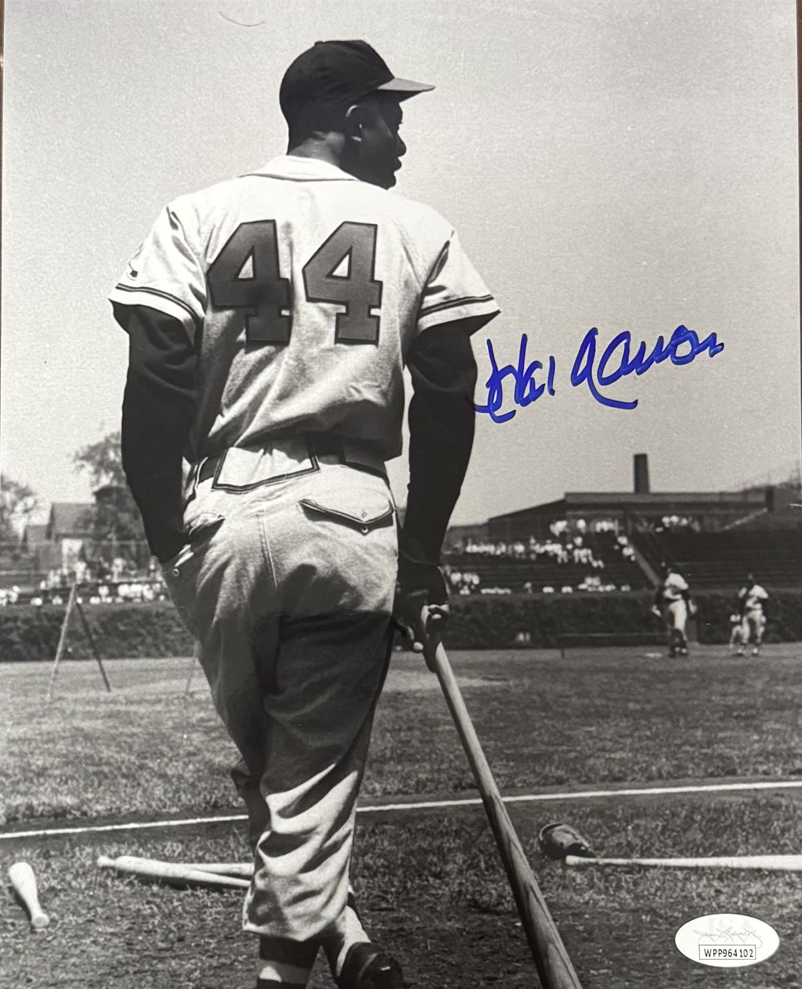 HENRY HANK AARON SIGNED 8X10 MILW. BRAVES PHOTO #1 - JSA