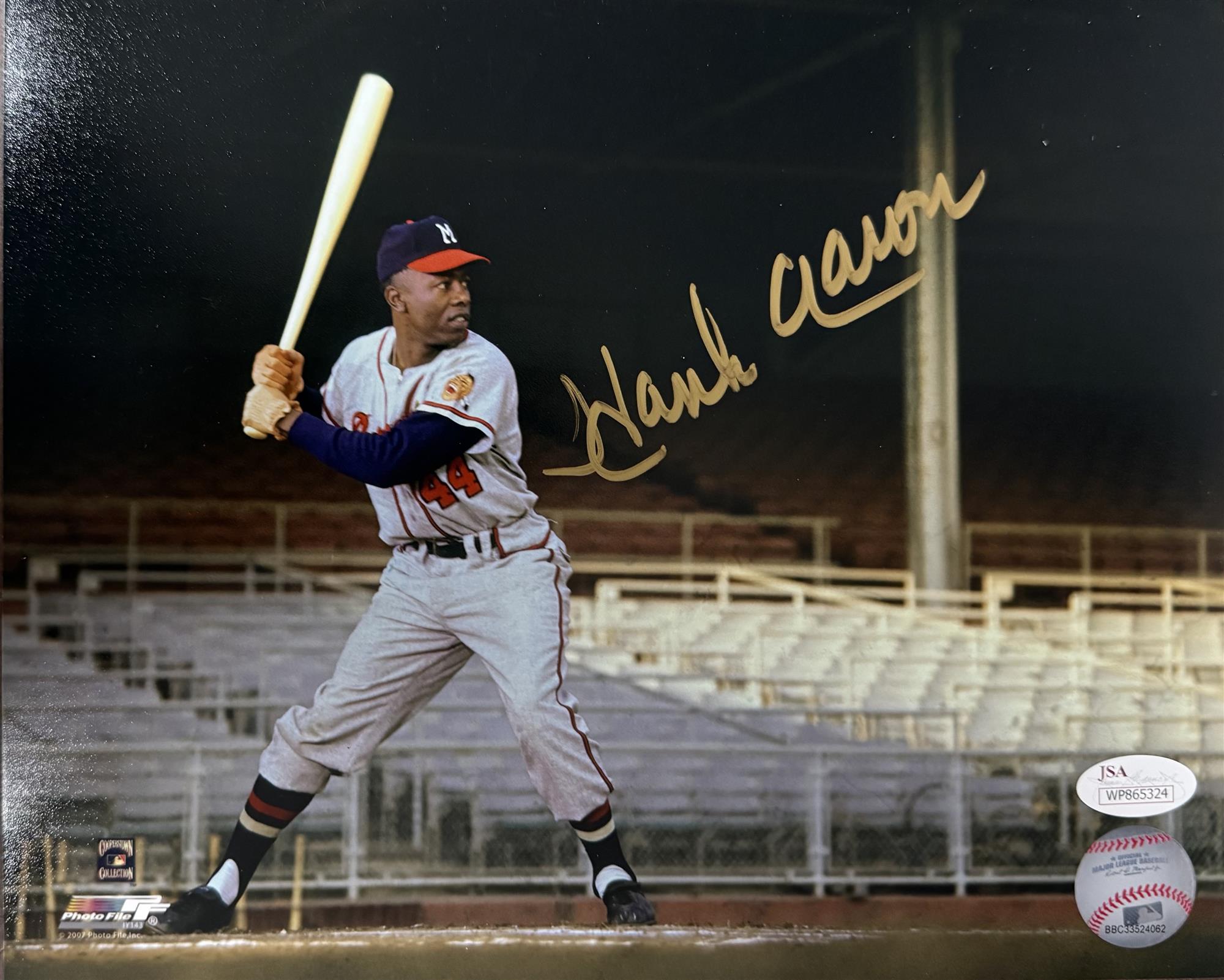 HENRY HANK AARON SIGNED 8X10 MILW. BRAVES PHOTO #8 - JSA