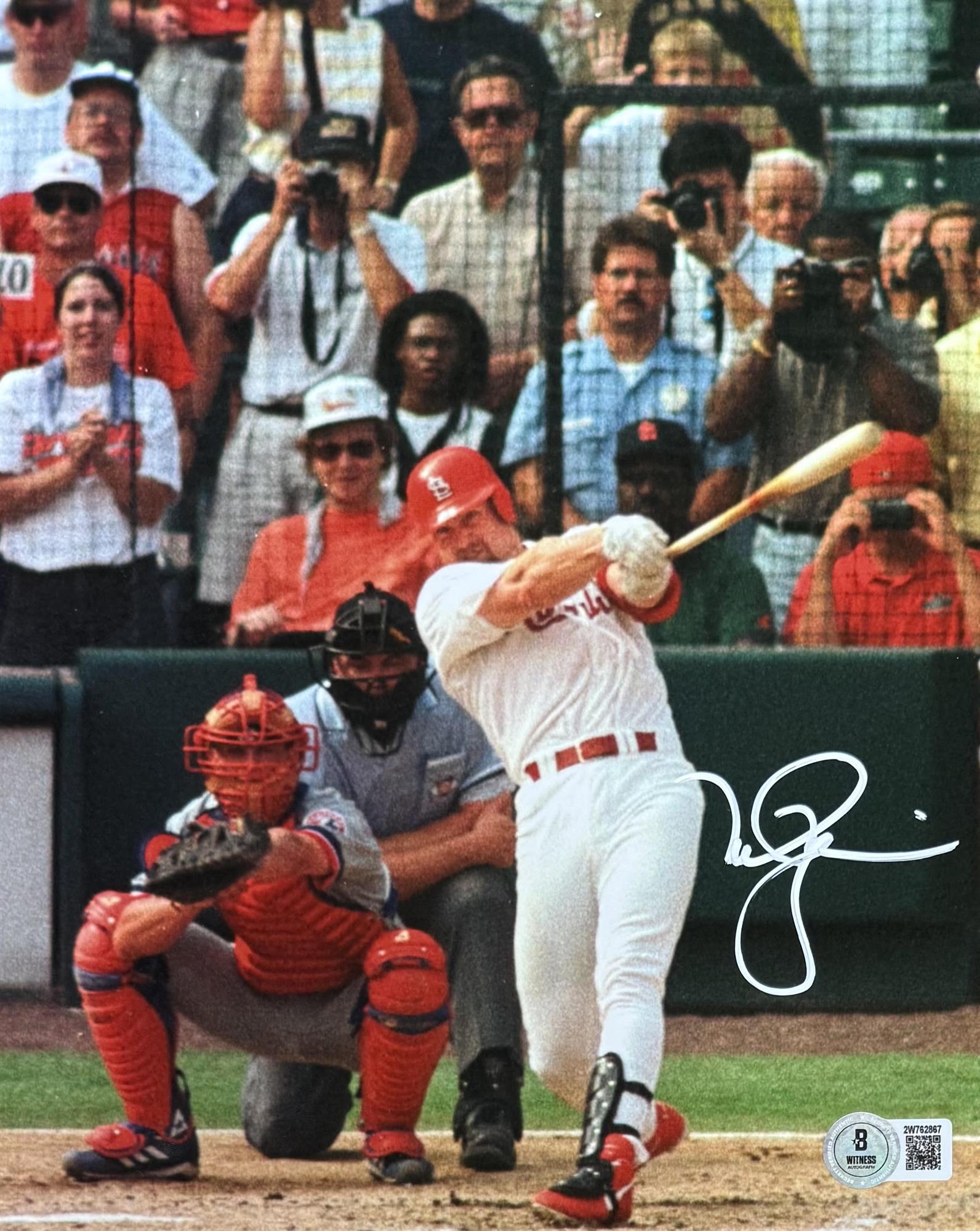 MARK McGWIRE - ST. LOUIS CARDINALS - SIGNED 8X10 PHOTO #1 - BAS