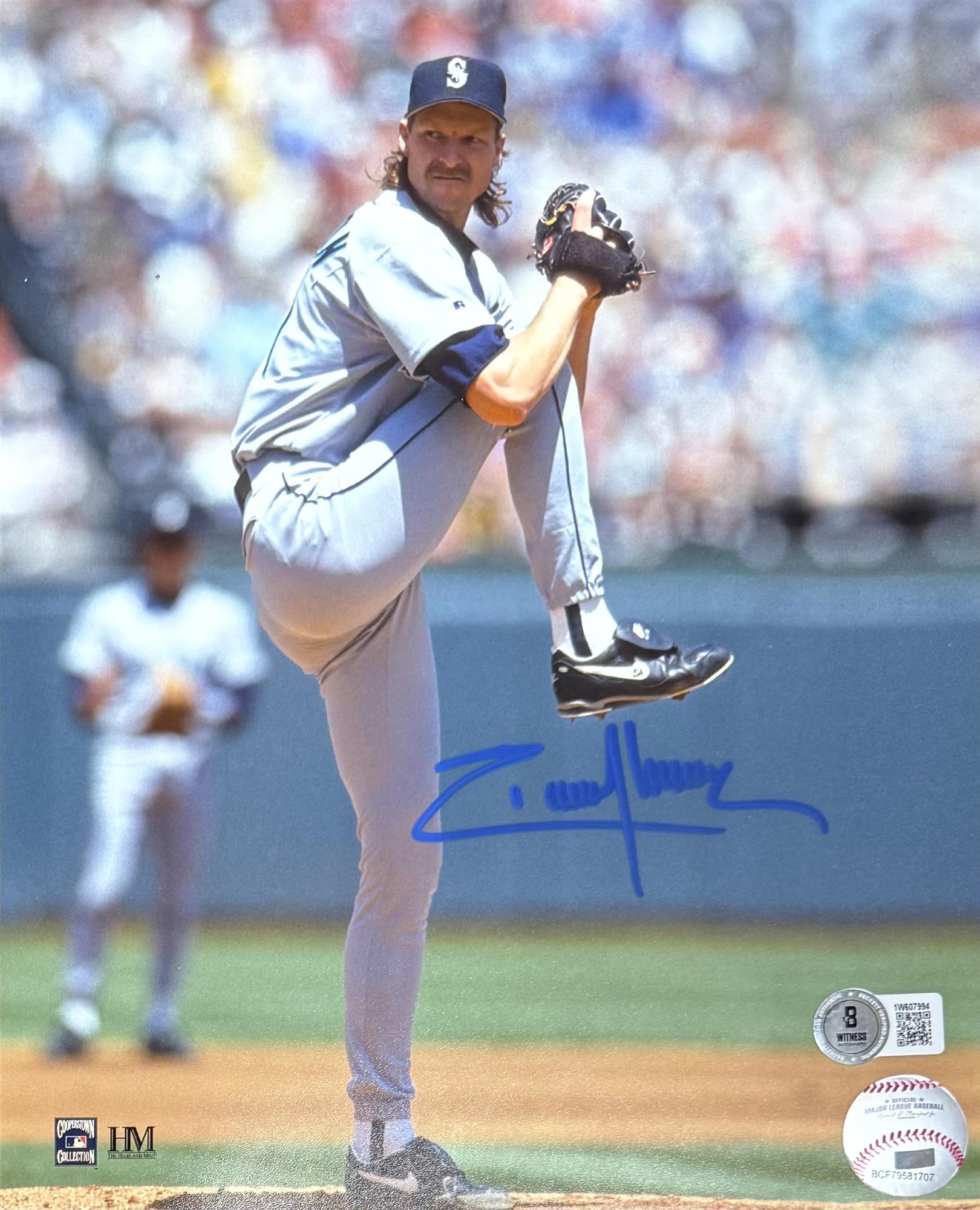 RANDY JOHNSON - SEATTLE MARINERS - SIGNED 8X10 PHOTO #1 - BAS