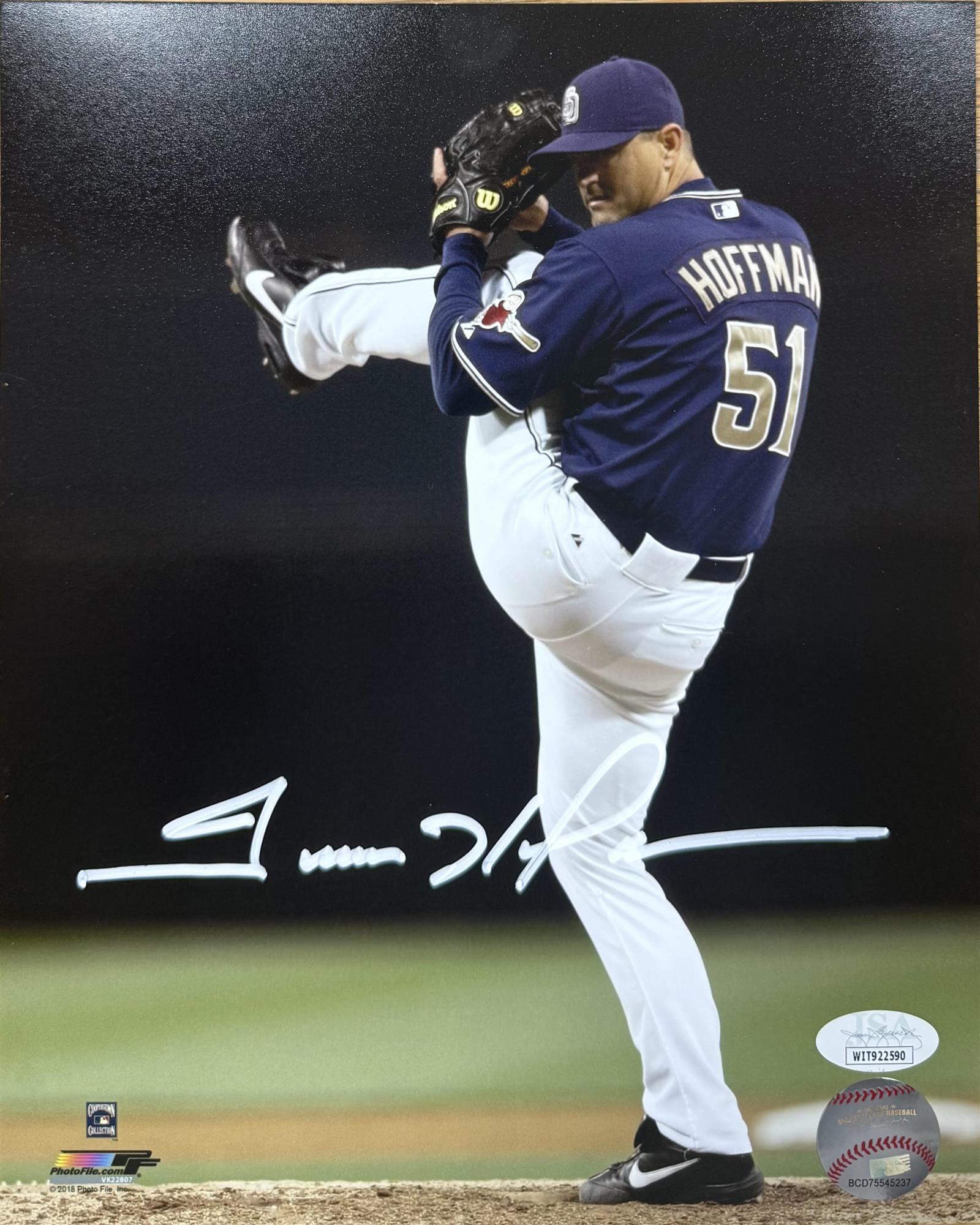 TREVOR HOFFMAN SIGNED 8X10 PADRES PHOTO #1