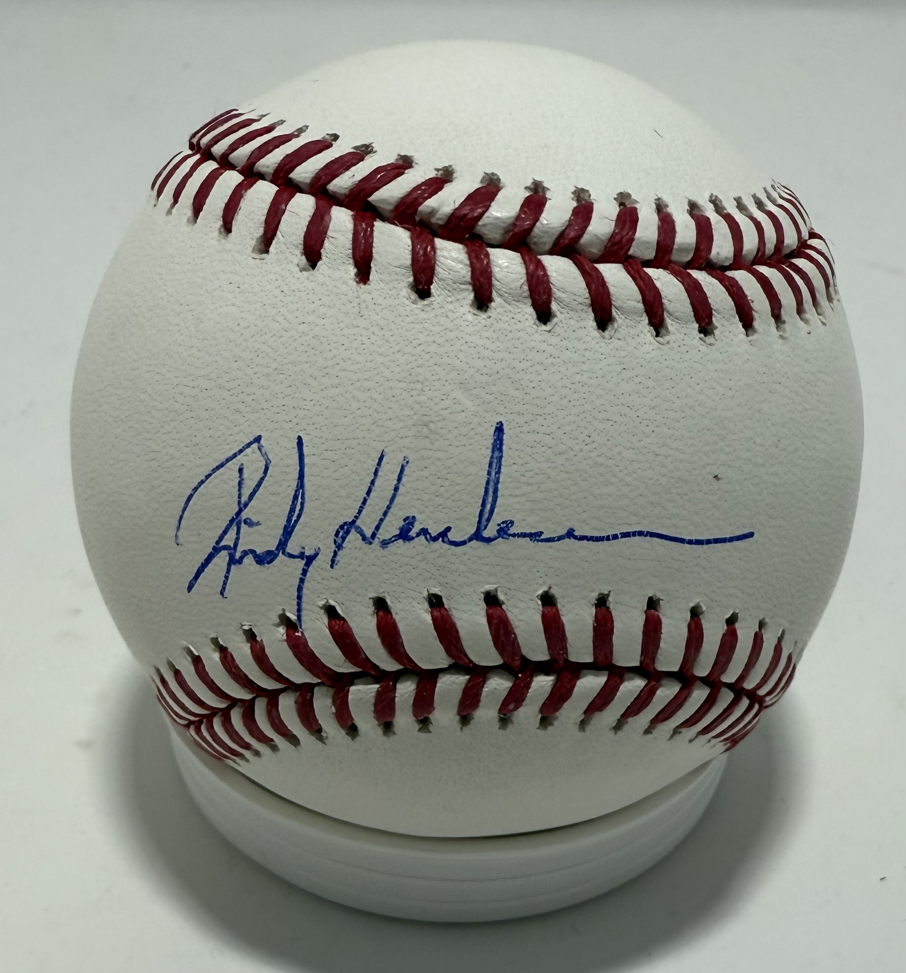 RICKEY HENDERSON SIGNED OFFICIAL MLB BASEBALL - ATHLETICS - JSA