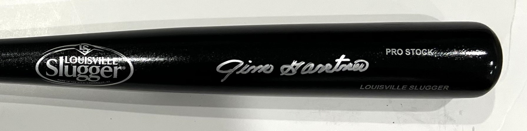 JIM GANTNER SIGNED  LOUISVILLE SLUGGER BLACK BAT - BREWERS - BECKETT