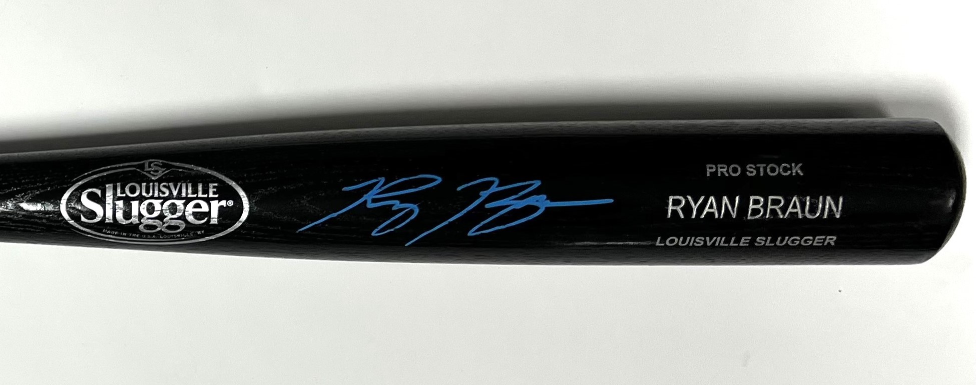 RYAN BRAUN SIGNED LOUISVILLE SLUGGER NAME ENGRAVED BLACK BAT - BECKETT