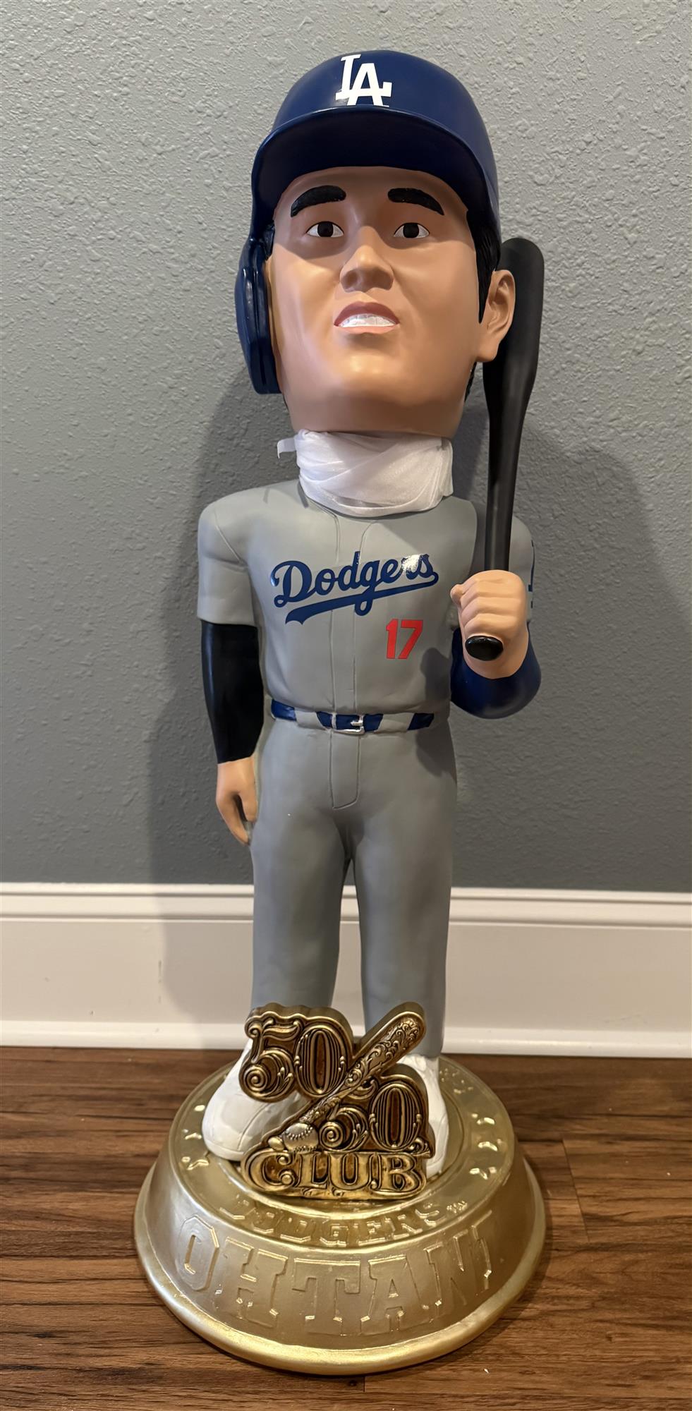 SHOHEI OHTANI 3 FOOT 50/50 GOLD FOCO BOBBLEHEAD - LOS ANGELES DODGERS