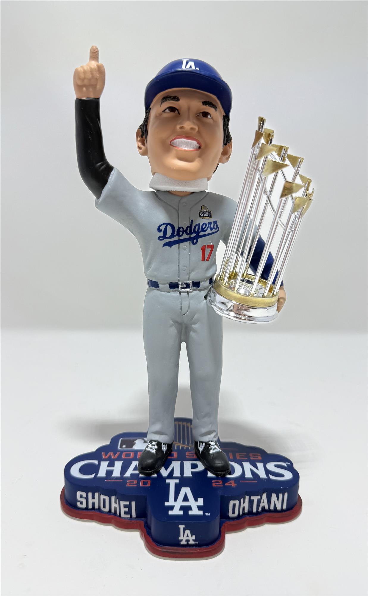 SHOHEI OHTANI 2024 WORLD SERIES CHAMPIONS FOCO BOBBLEHEAD - LOS ANGELES DODGERS