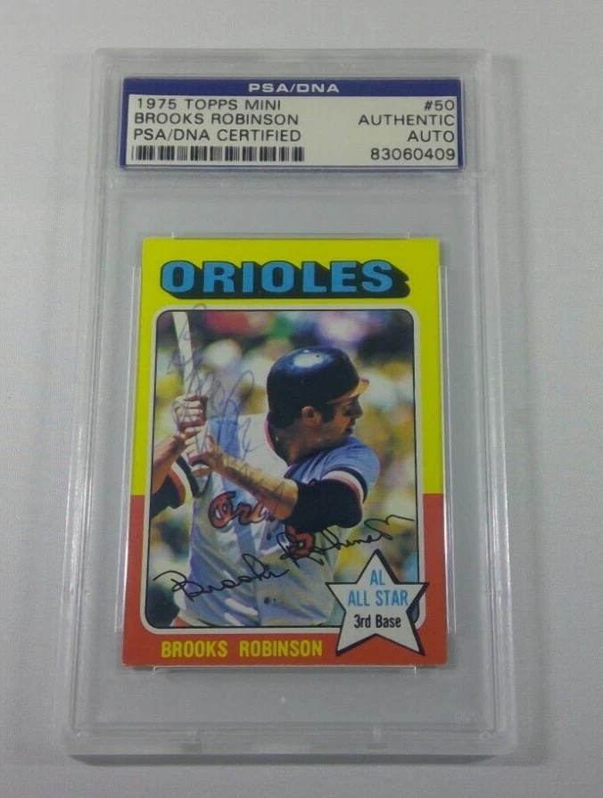 BROOKS ROBINSON - 1975 TOPPS MINI AUTOGRAPHED CARD #50 - PSA