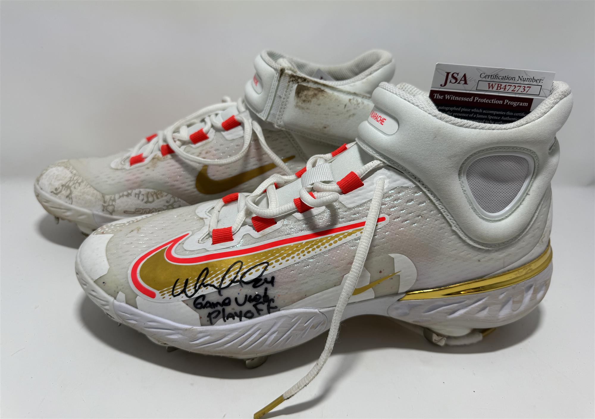 WILLIAM CONTRERAS SIGNED NIKE DRAGON GAME USED CLEATS #23 - JSA