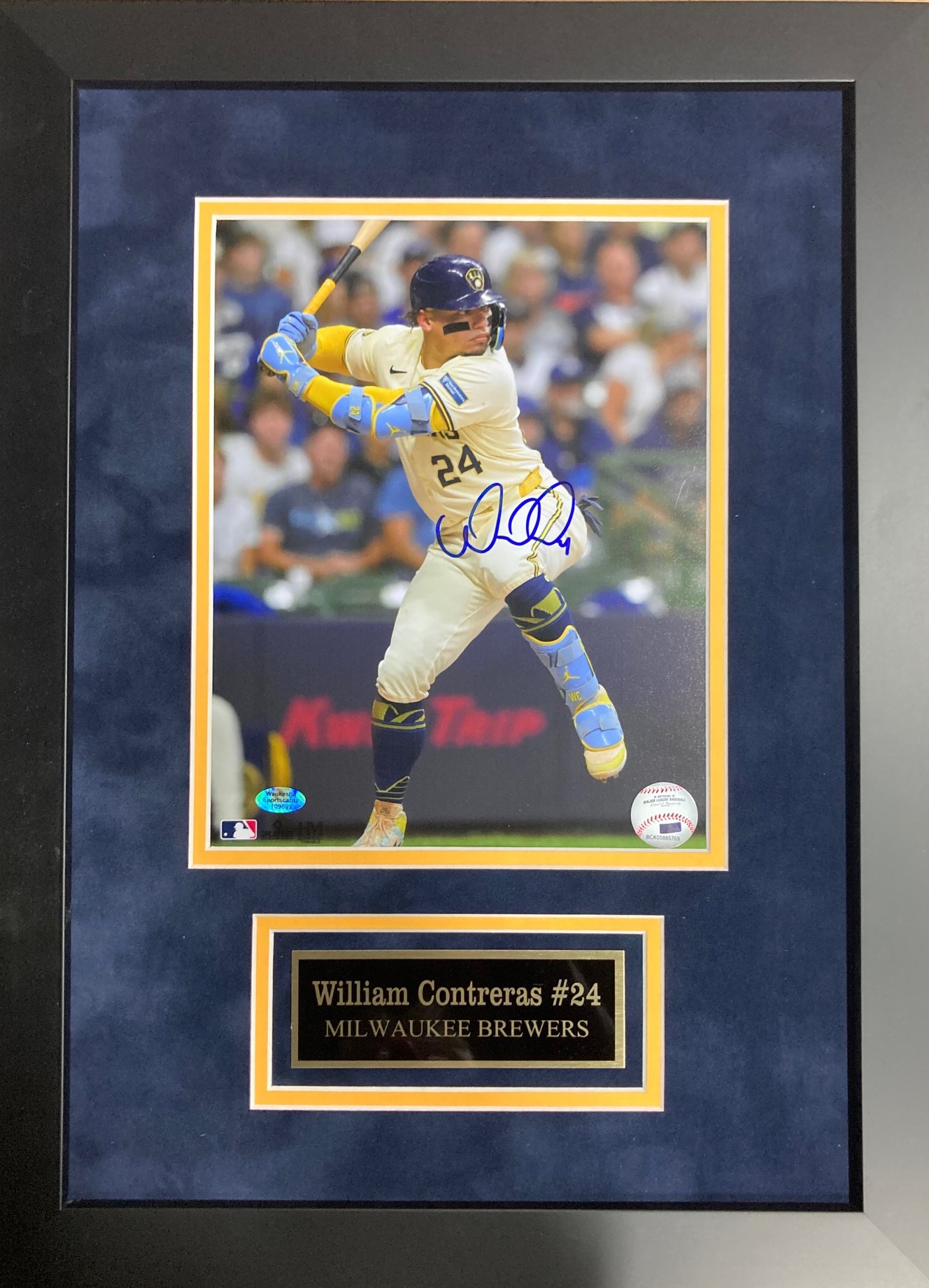 WILLIAM CONTRERAS FRAMED SIGNED 8X10 PHOTO #9
