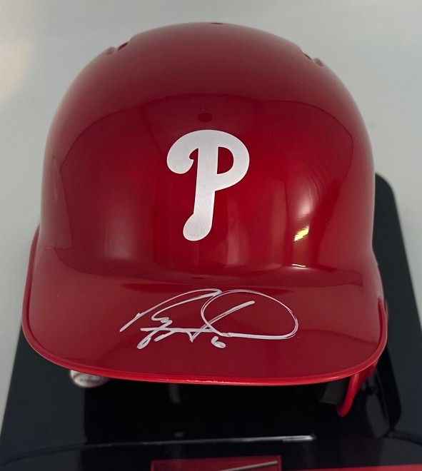 RYAN HOWARD SIGNED RAWLINGS PHILLIES MINI HELMET - BAS