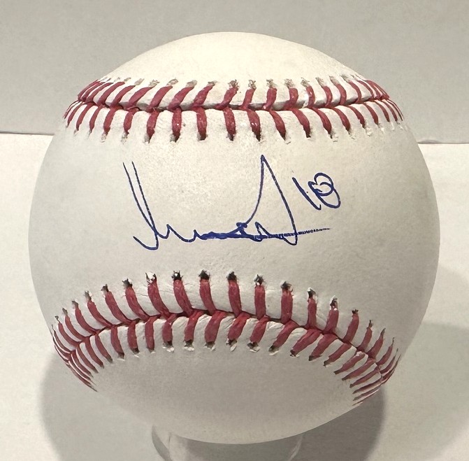 LUIS LARA SIGNED OFFICIAL MLB BASEBALL - BREWERS - BAS