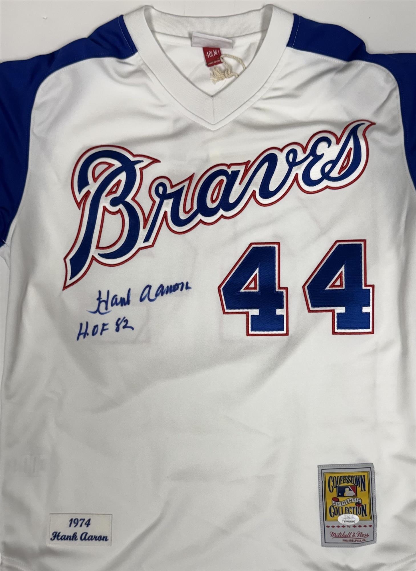 HENRY HANK AARON SIGNED 1974 MITCHELL & NESS ATLANTA BRAVES JERSEY W/ HOF