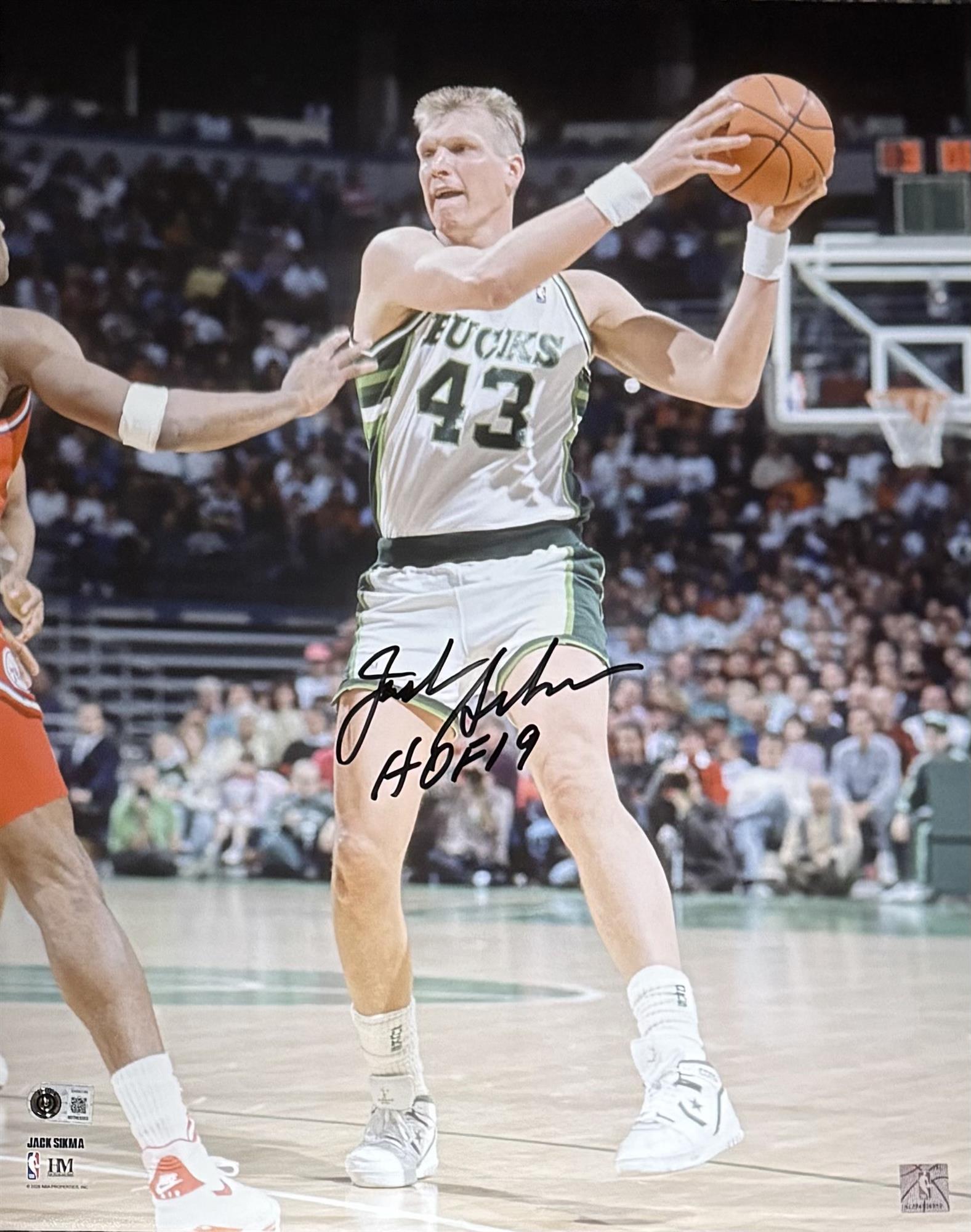 JACK SIKMA SIGNED BUCKS 16X20 PHOTO #3 w/ HOF - BAS