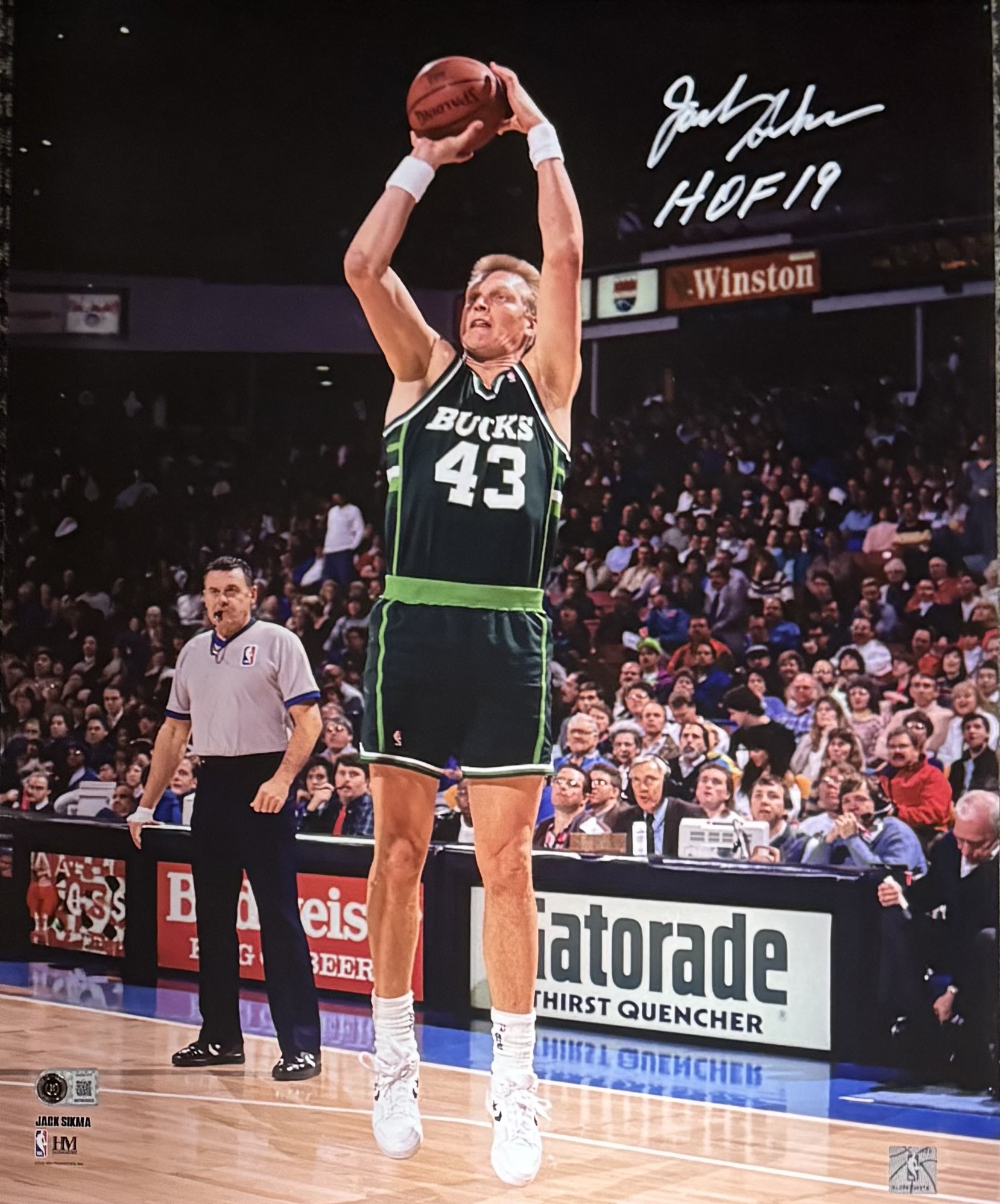 JACK SIKMA SIGNED BUCKS 16X20 PHOTO #4 w/ HOF - BAS
