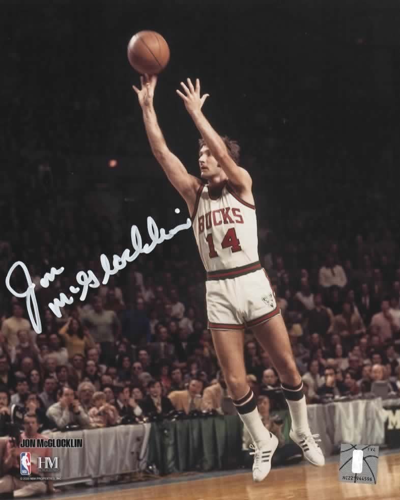 JON McGLOCKLIN SIGNED 8X10 BUCKS PHOTO #5