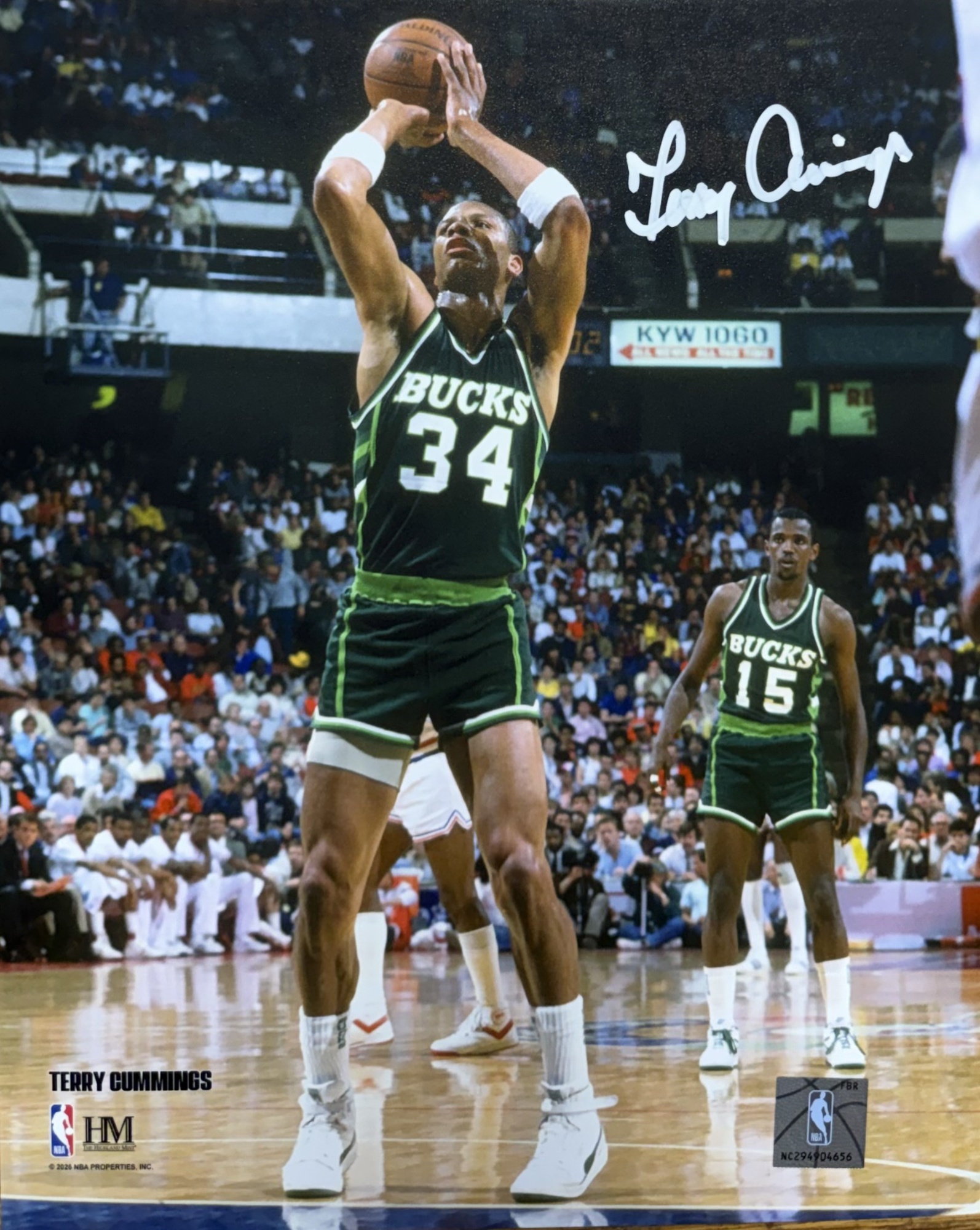 TERRY CUMMINGS SIGNED 8X10 BUCKS PHOTO #3