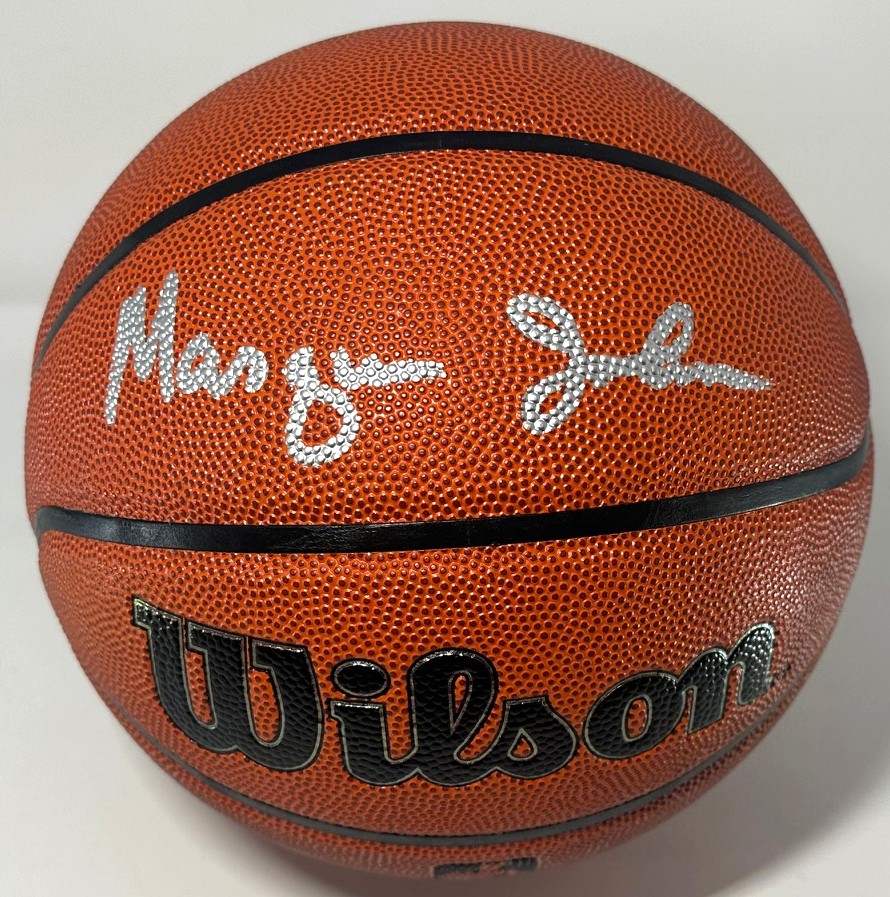 MARQUES JOHNSON SIGNED FULL SIZE WILSON REPLICA BASKETBALL - BUCKS - BAS