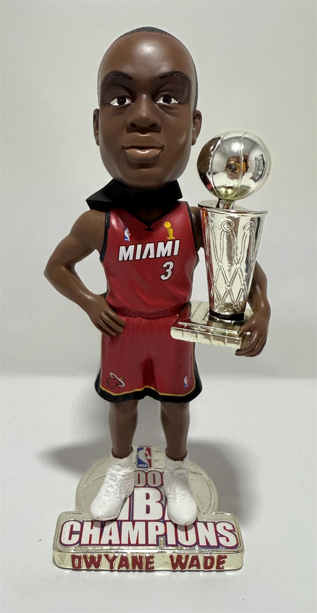 DWYANE WADE 2006 NBA CHAMPION LIMITED EDITION MIAMI HEAT BOBBLEHEAD