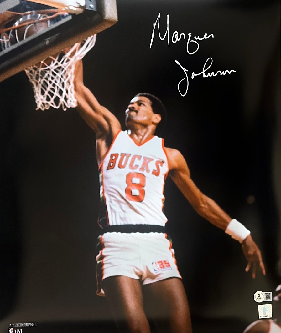 MARQUES JOHNSON SIGNED 16X20 BUCKS PHOTO #2 - BAS