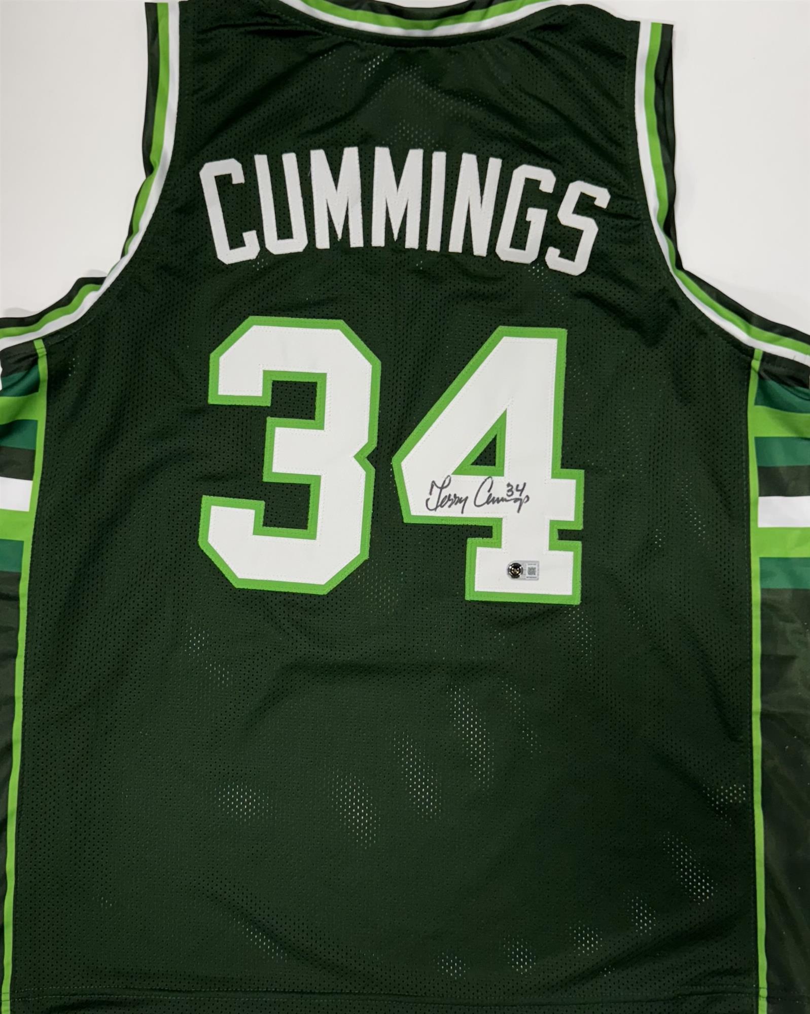TERRY CUMMINGS SIGNED CUSTOM REPLICA GREEN / WHITE BUCKS JERSEY - BAS