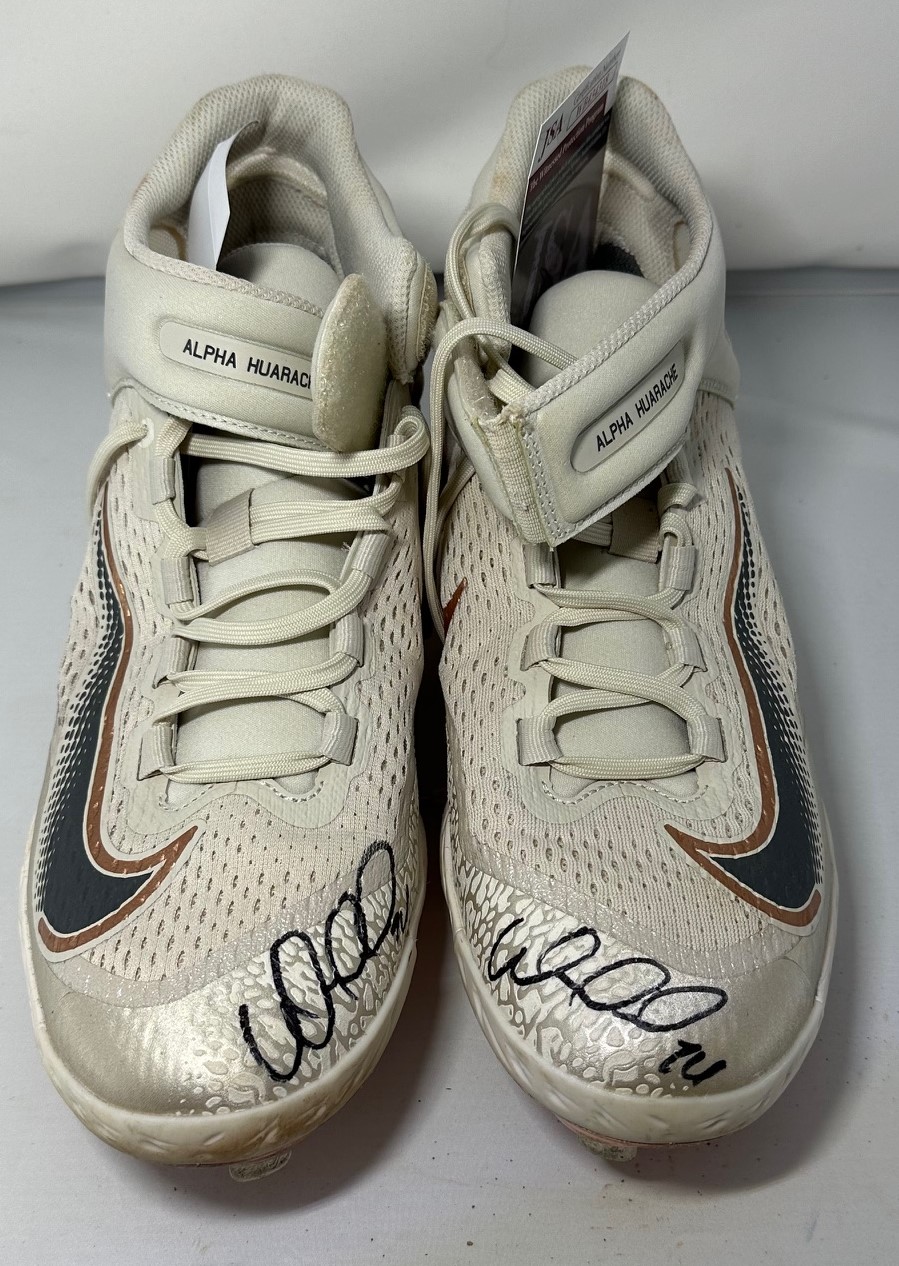 WILLIAM CONTRERAS SIGNED BREWERS NIKE JACKIE ROBINSON GAME USED CLEATS #9 - JSA WILLIAM CONTRERAS SIGNED BREWERS NIKE JACKIE ROBINSON GAME USED CLEATS #9 - JSA