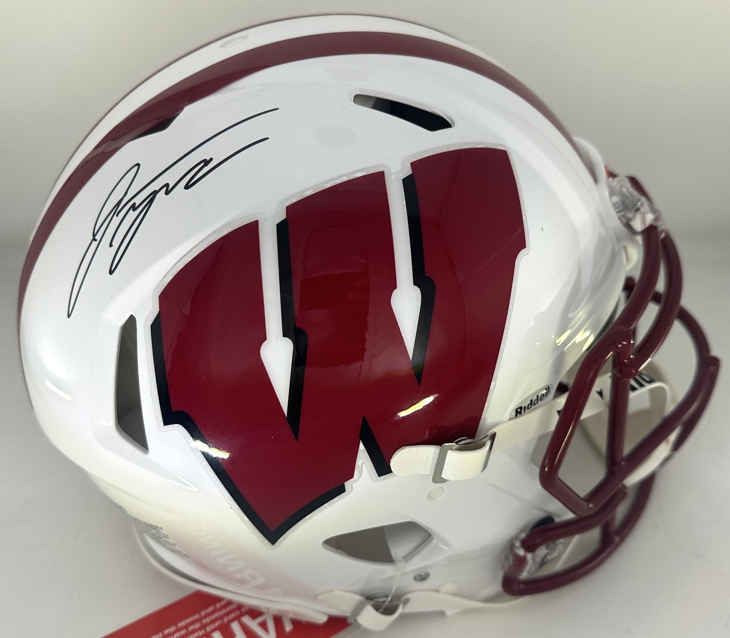 JONATHAN TAYLOR SIGNED FULL SIZE WI BADGERS SPEED AUTHENTIC HELMET - BAS