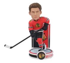 CONNOR BEDARD 2025 BANNER SERIES FOCO BOBBLEHEAD - CHICAGO BLACKHAWKS