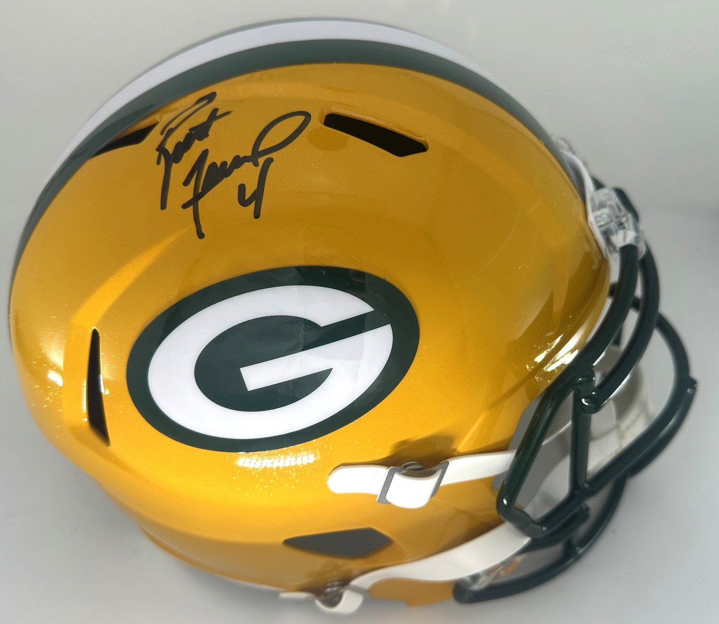 BRETT FAVRE SIGNED FULL SIZE REPLICA PACKERS SPEED HELMET
