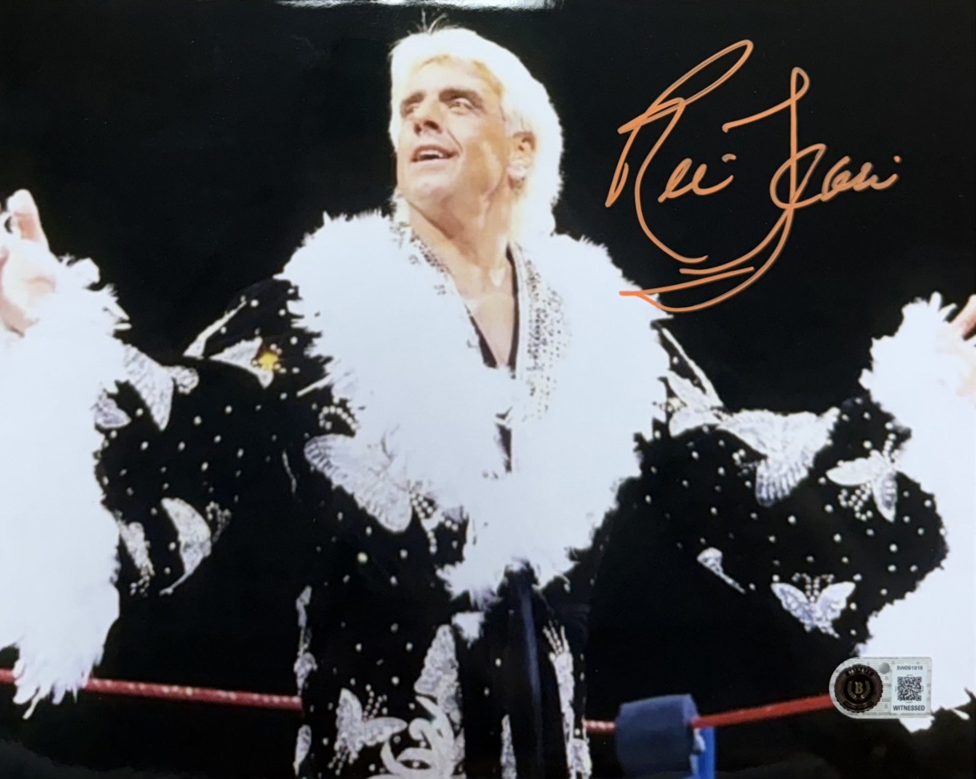 RIC FLAIR SIGNED 8X10 PHOTO #2 - BAS