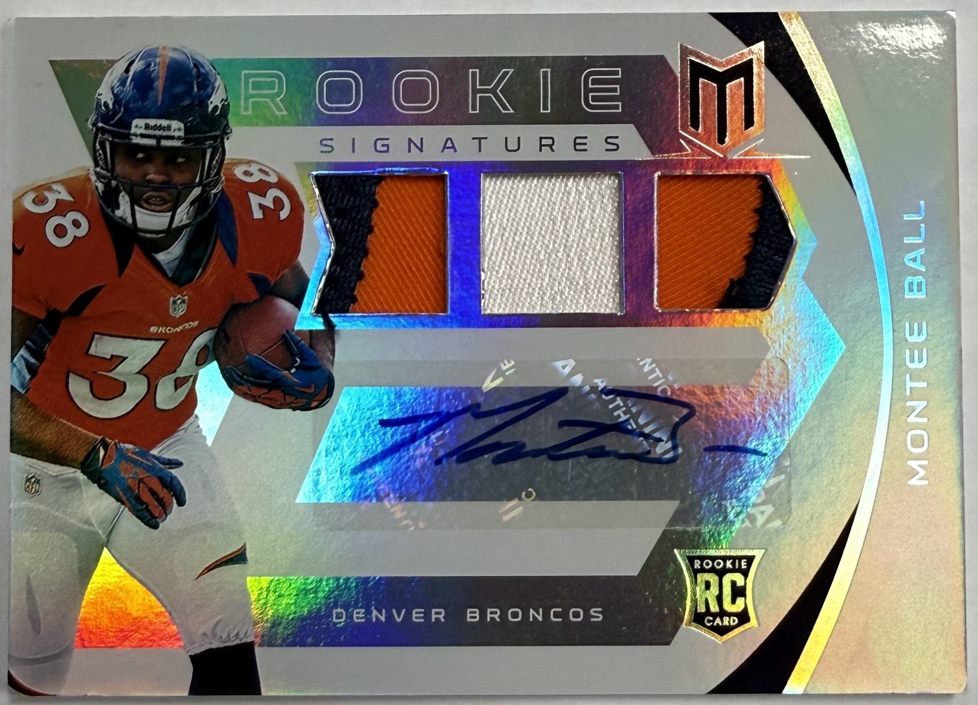 MONTEE BALL AUTO RELIC CARD /25 - 2013 PANINI ROOKIE SIGNATURES #228