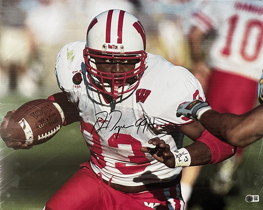 RON DAYNE SIGNED 16X20 WI BADGERS PHOTO #6 - BAS