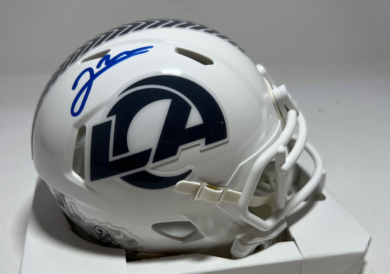 JARED VERSE SIGNED 2024 SALUTE TO SERVICE MINI HELMET - LOS ANGELES RAMS NFL - BAS JARED VERSE SIGNED 2024 SALUTE TO SERVICE MINI HELMET - LOS ANGELES RAMS NFL - BAS