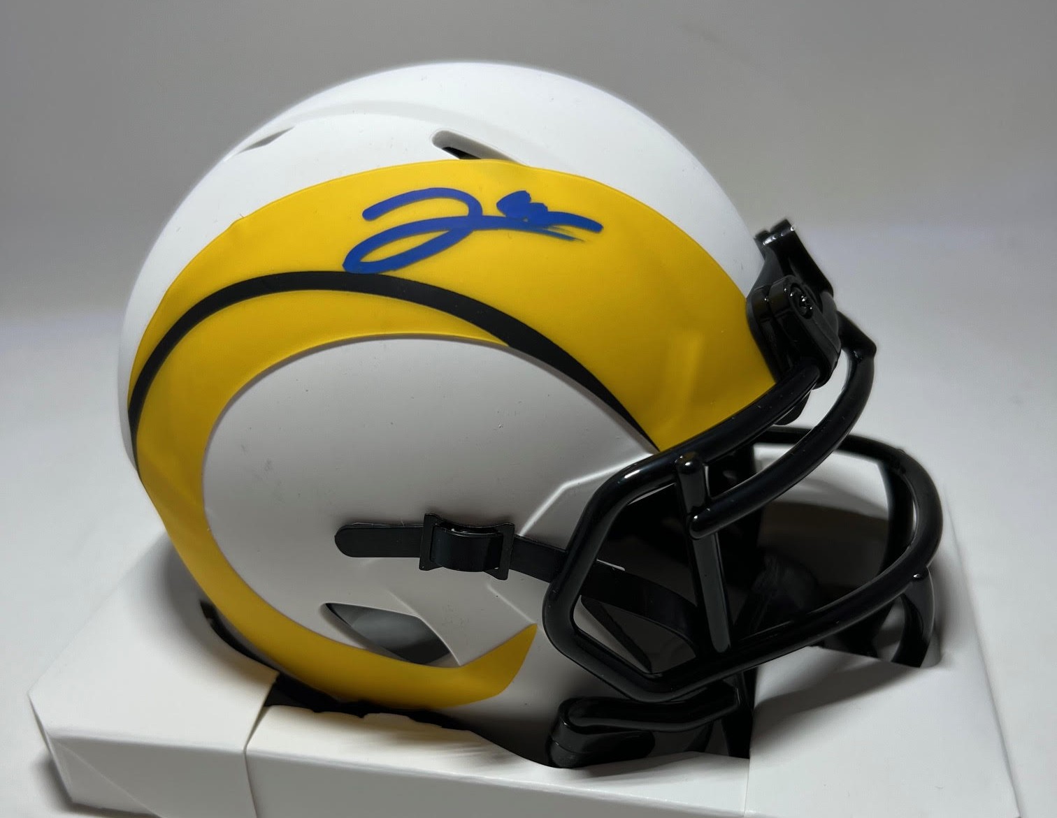 JARED VERSE SIGNED LUNAR MINI HELMET - LOS ANGELES RAMS NFL - BAS