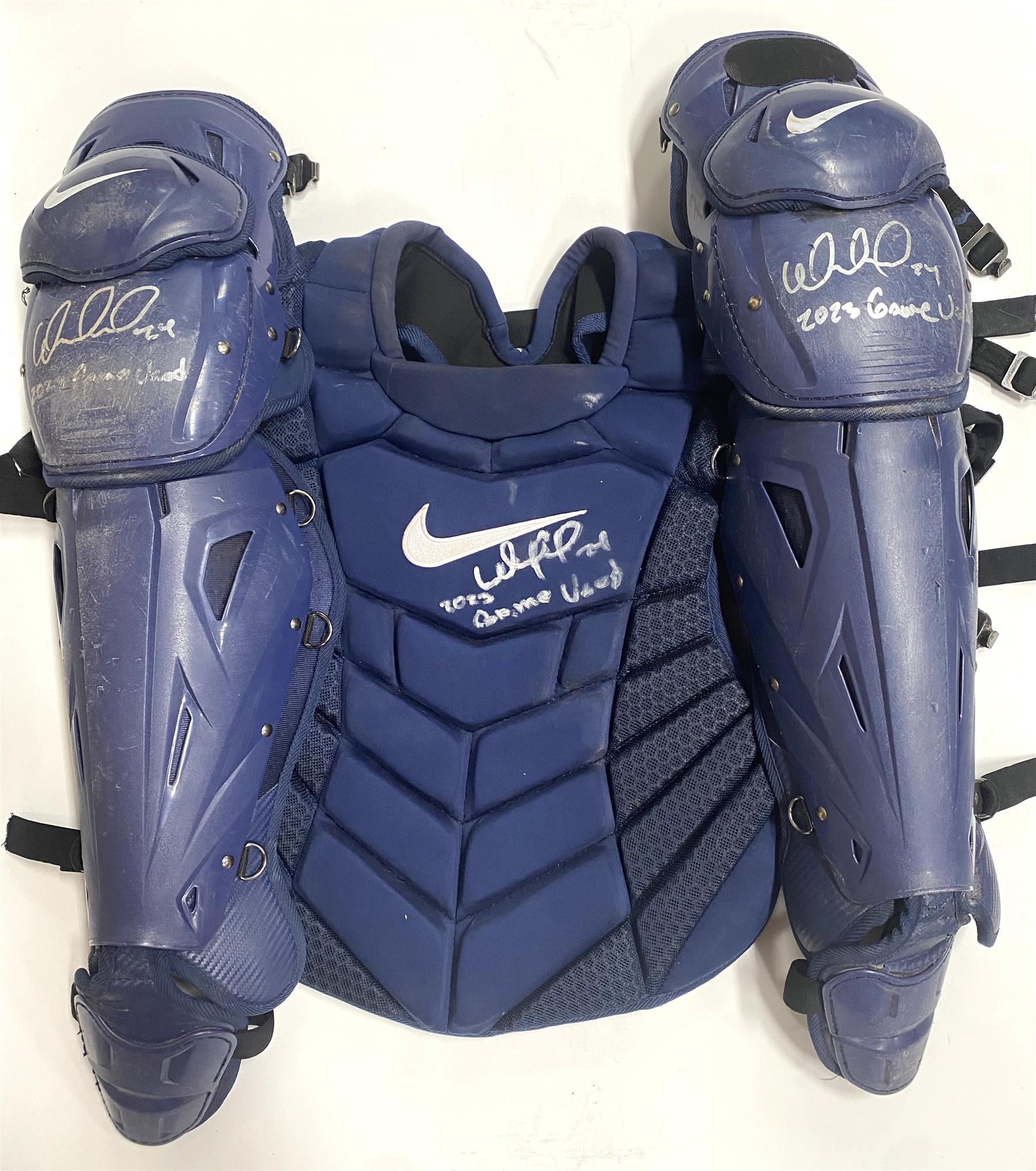 WILLIAM CONTRERAS SIGNED BREWERS 2023 GAME USED CATCHERS GEAR #13 - JSA WILLIAM CONTRERAS SIGNED BREWERS 2023 GAME USED CATCHERS GEAR #13 - JSA