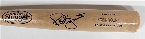 ROBIN YOUNT SIGNED LOUISVILLE SLUGGER NAME ENGRAVED BLONDE BAT - BREWERS - JSA ROBIN YOUNT SIGNED LOUISVILLE SLUGGER NAME ENGRAVED BLONDE BAT - BREWERS - JSA