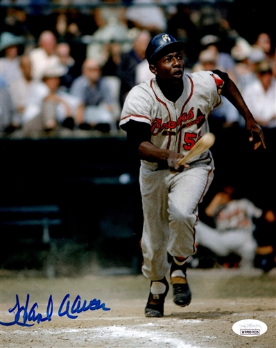 HENRY HANK AARON SIGNED 8X10 MILW. BRAVES PHOTO #24 - JSA