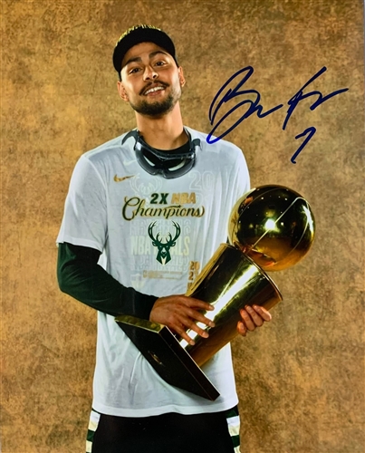 BRYN FORBES SIGNED 8X10 MILW. BUCKS PHOTO #1