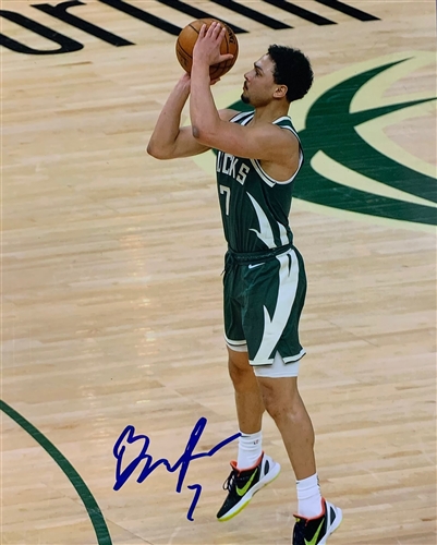 BRYN FORBES SIGNED 8X10 MILW. BUCKS PHOTO #4