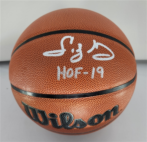 SIDNEY MONCRIEF SIGNED REPLICA WILSON BASKETBALL W/ HOF - JSA