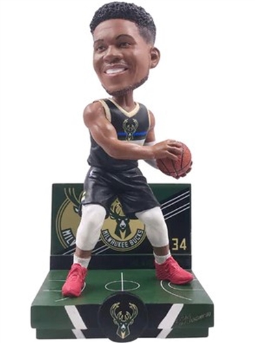 GIANNIS ANTETOKOUNMPO 2022 "HIGHLIGHT SERIES" FOREVER FOCO BUCKS BOBBLEHEAD